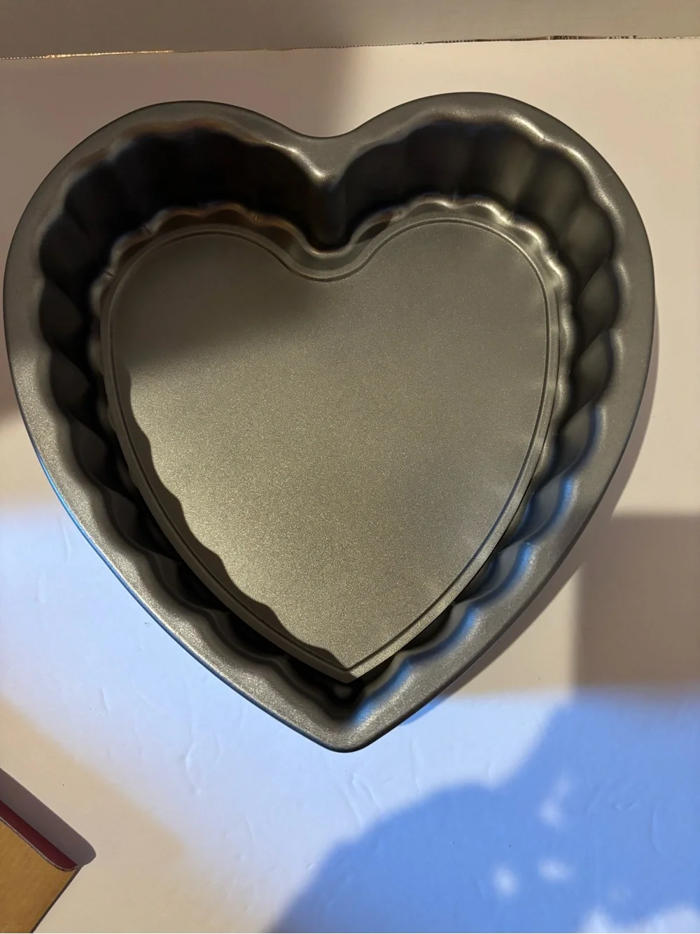 Williams Sonoma Ruffled Heart Cake Pan Removable Bottom 2002
